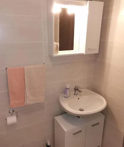 Lovely Self Check In 2+1 *